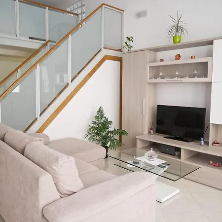 Vm House